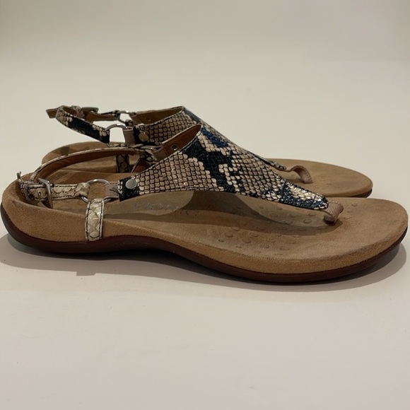 Vionic Kirra Snake Print Leather T Strap Sandals - Picture 4 of 7